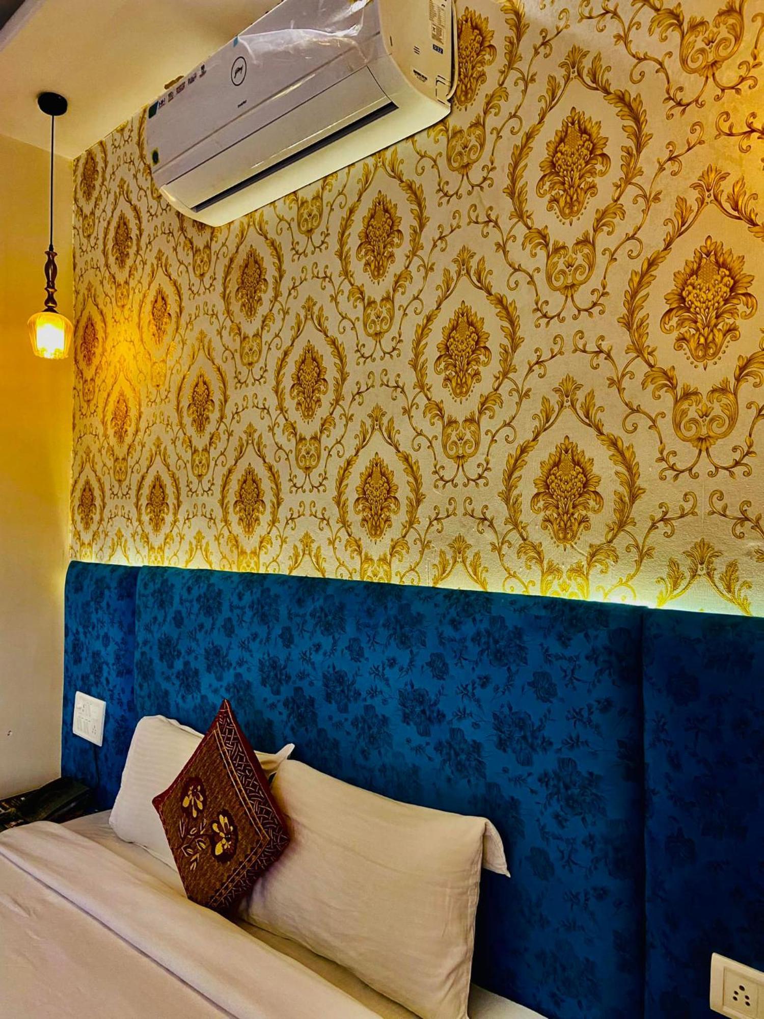 The Indraj Palace Hotel Jaipur Exterior photo